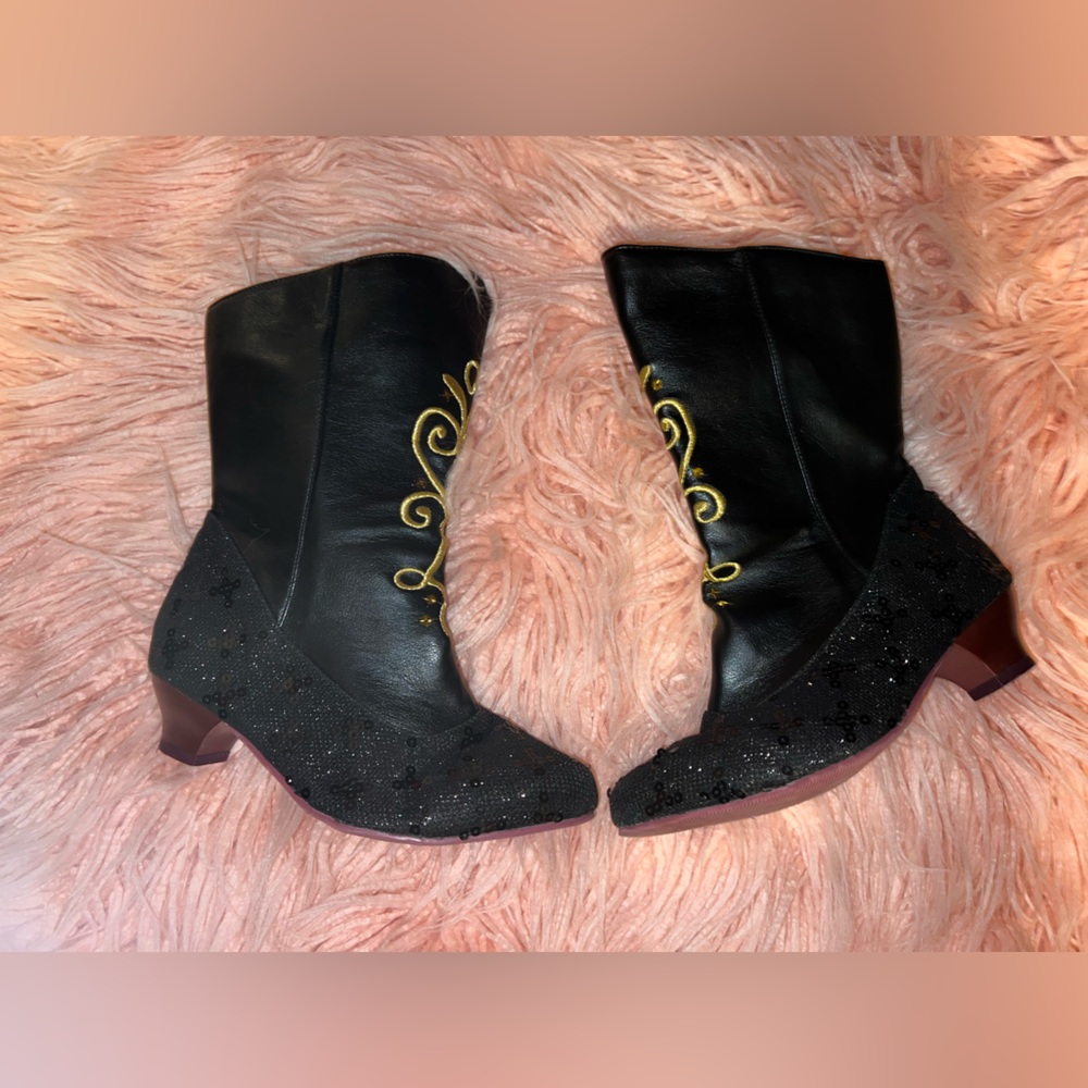 Ana from Frozen Dress up boots